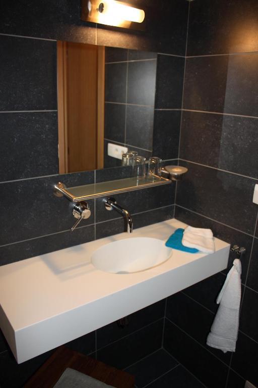 Hotel Gasthof Kapelhof Erpe-Mere Номер фото